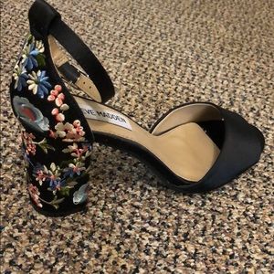 Steve Madden Embroidered Heel